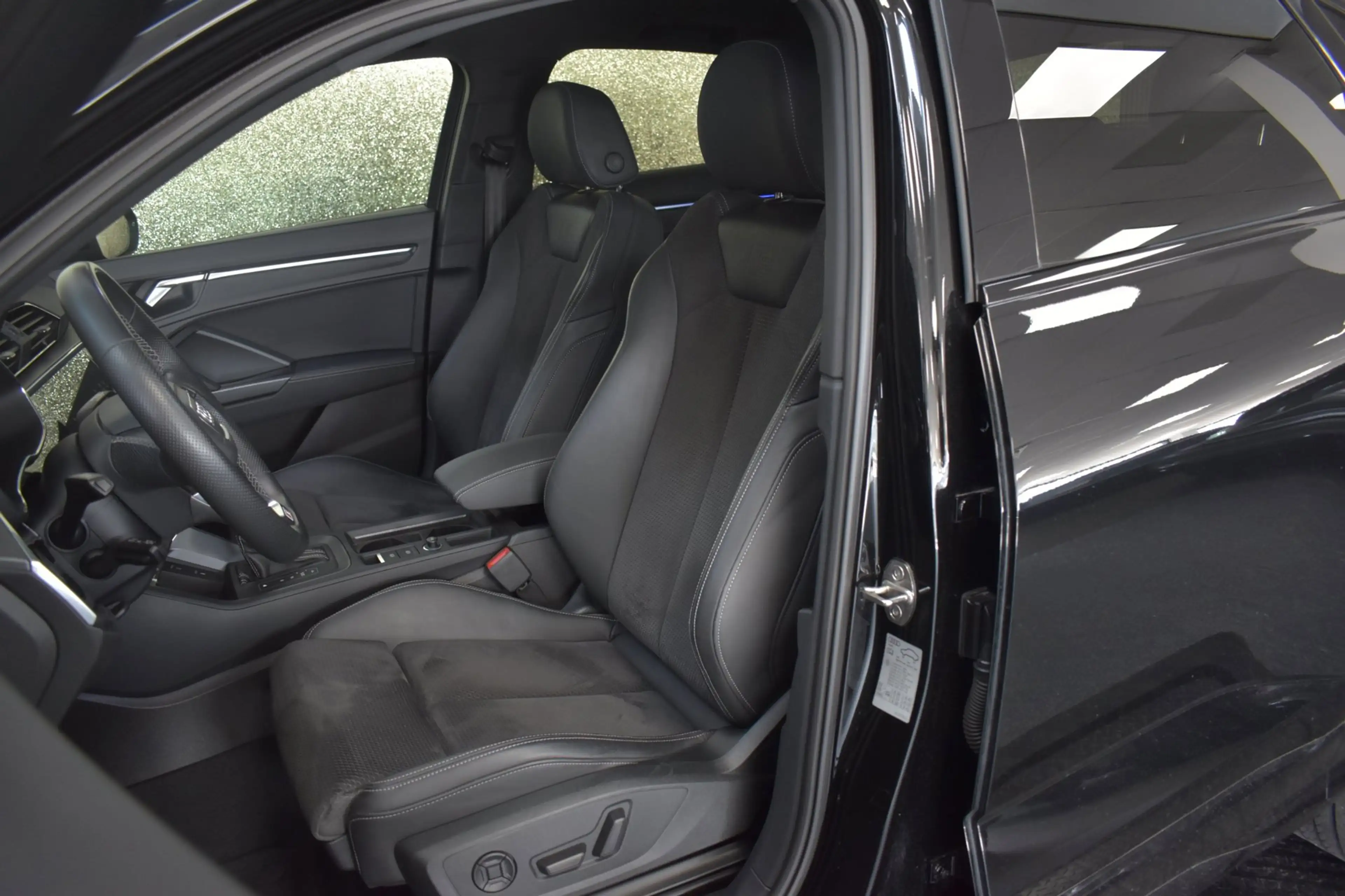 Audi Q3 Sportback 45 TFSI e S-Line 245pk | RSQ3 | MEMORY | — photo 3