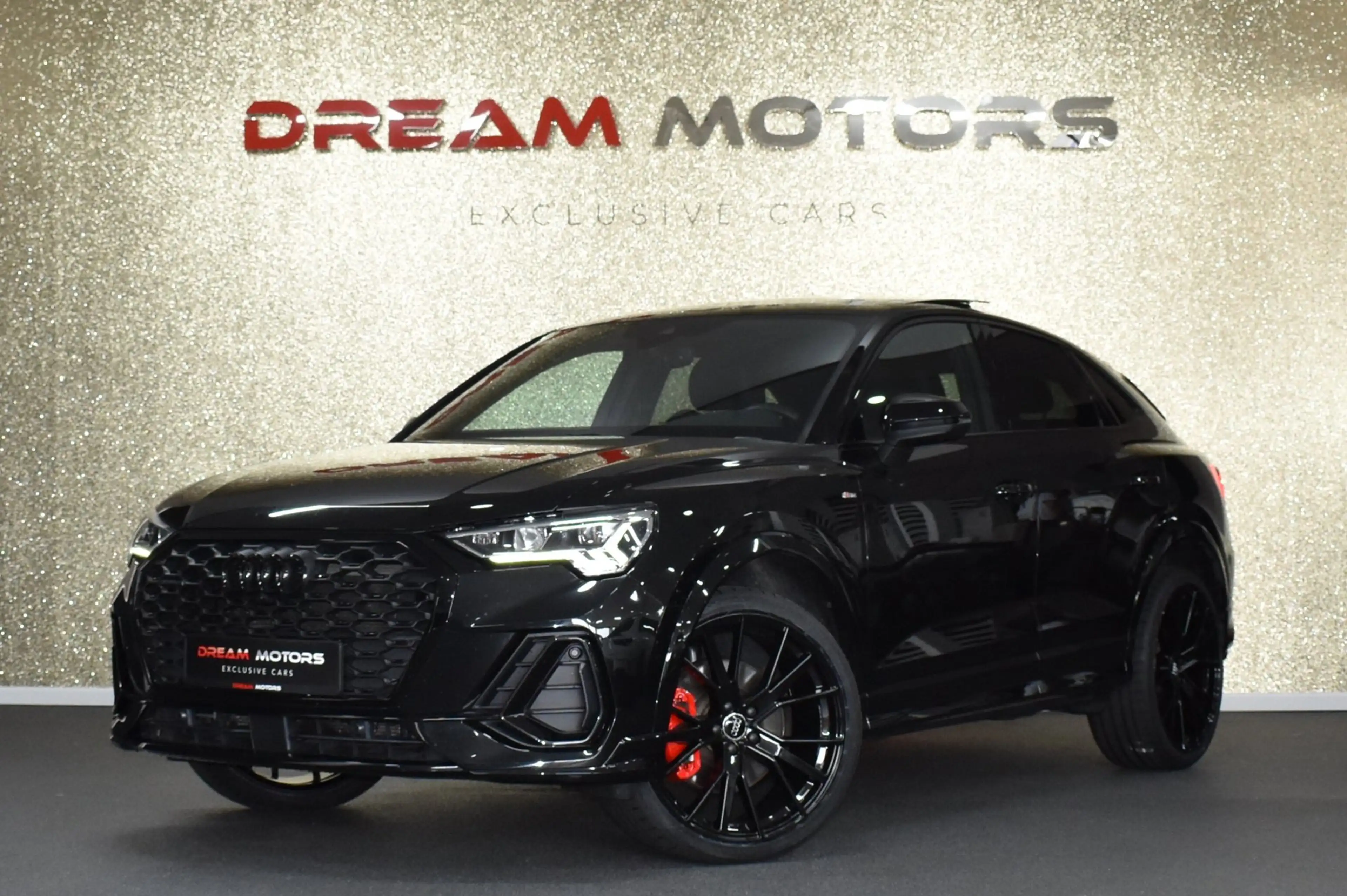 Audi Q3 Sportback 45 TFSI e S-Line 245pk | RSQ3 | MEMORY |