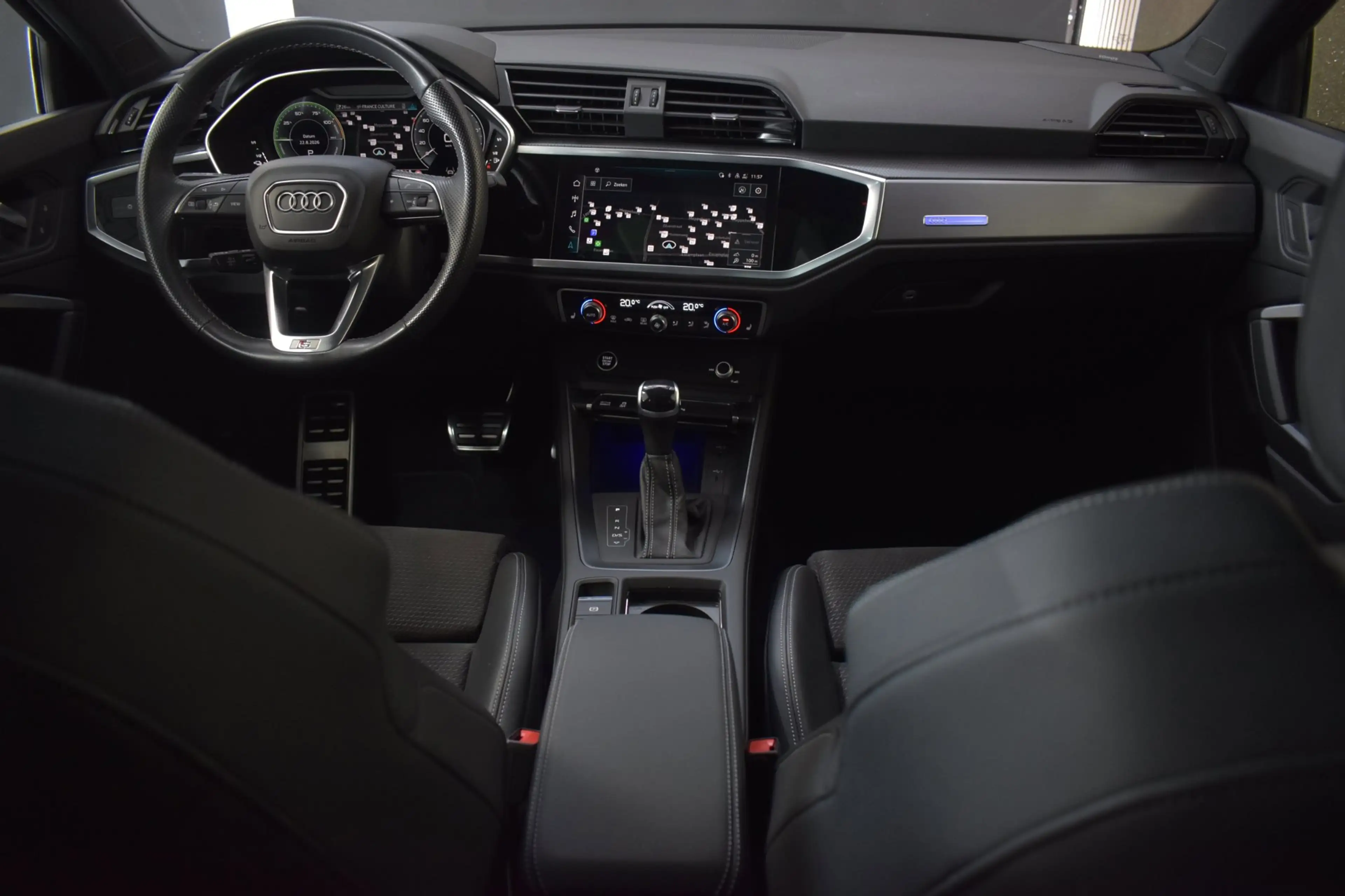 Audi Q3 Sportback 45 TFSI e S-Line 245pk | RSQ3 | MEMORY | — photo 13