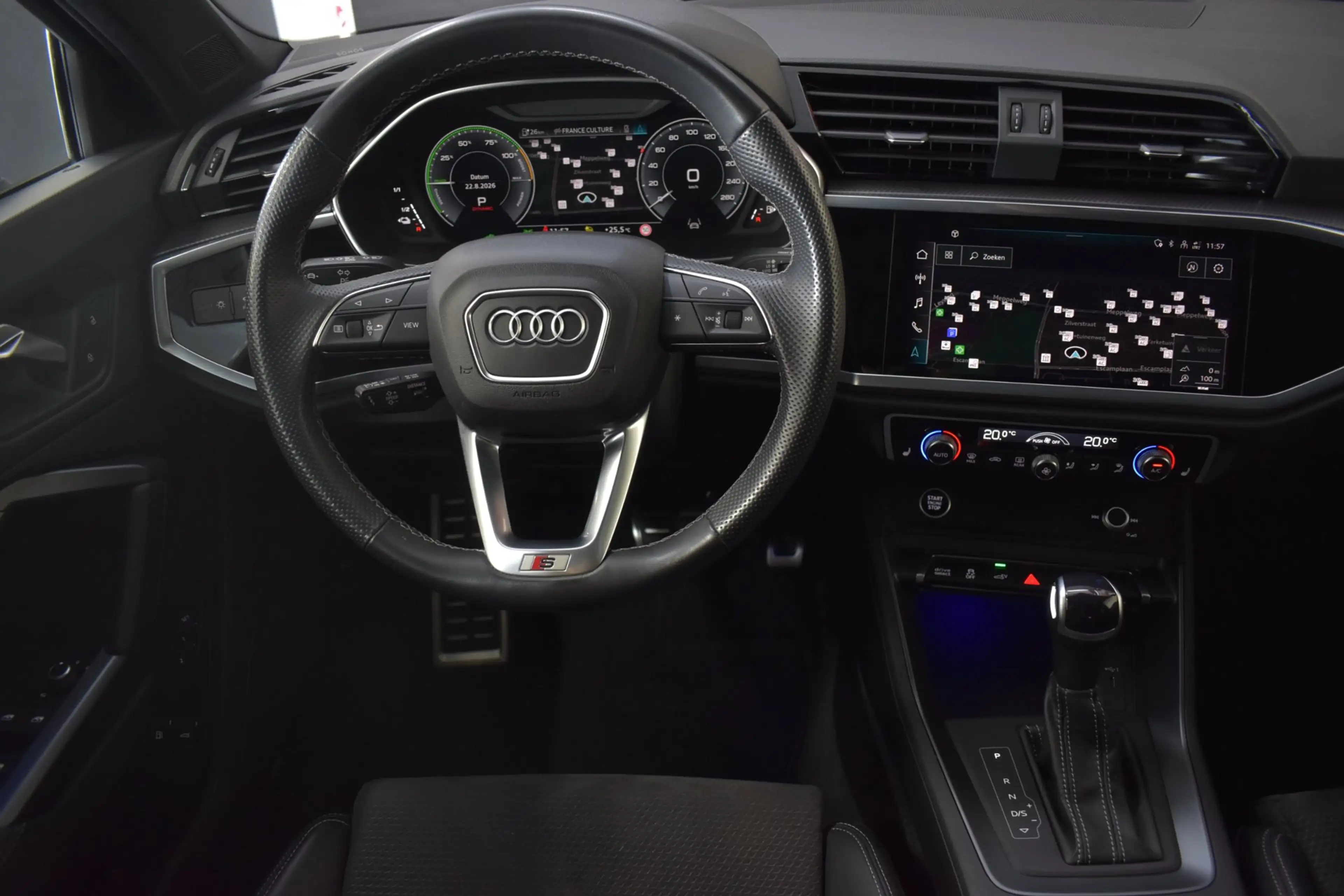 Audi Q3 Sportback 45 TFSI e S-Line 245pk | RSQ3 | MEMORY | — photo 4