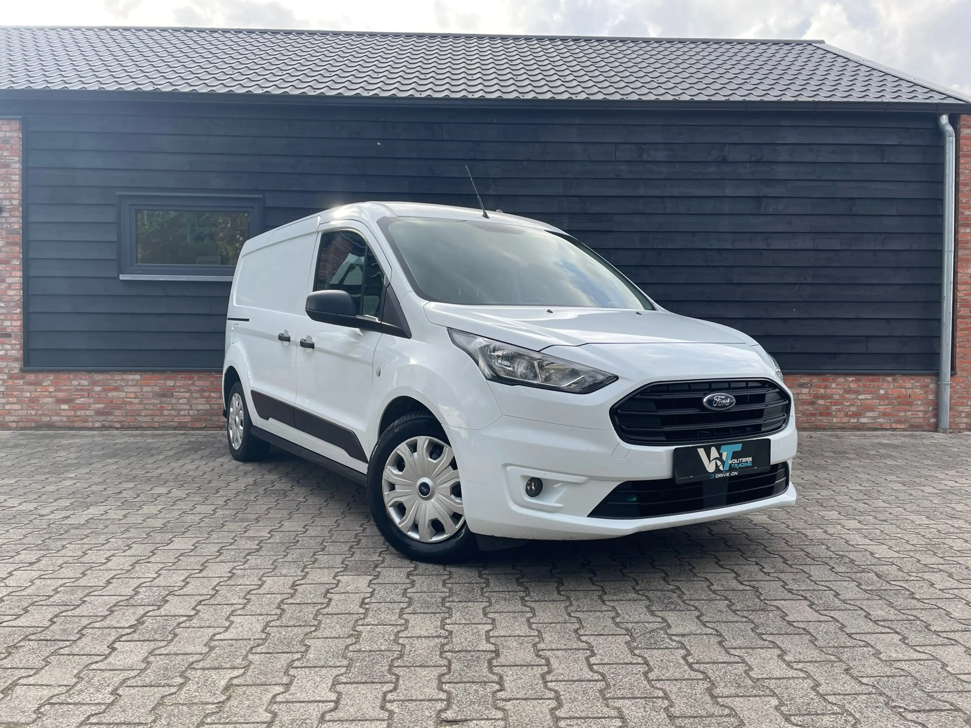 Ford Transit Connect 1.0 Ecoboost L2 - CarPlay - 3 pers - Benzine — photo 2