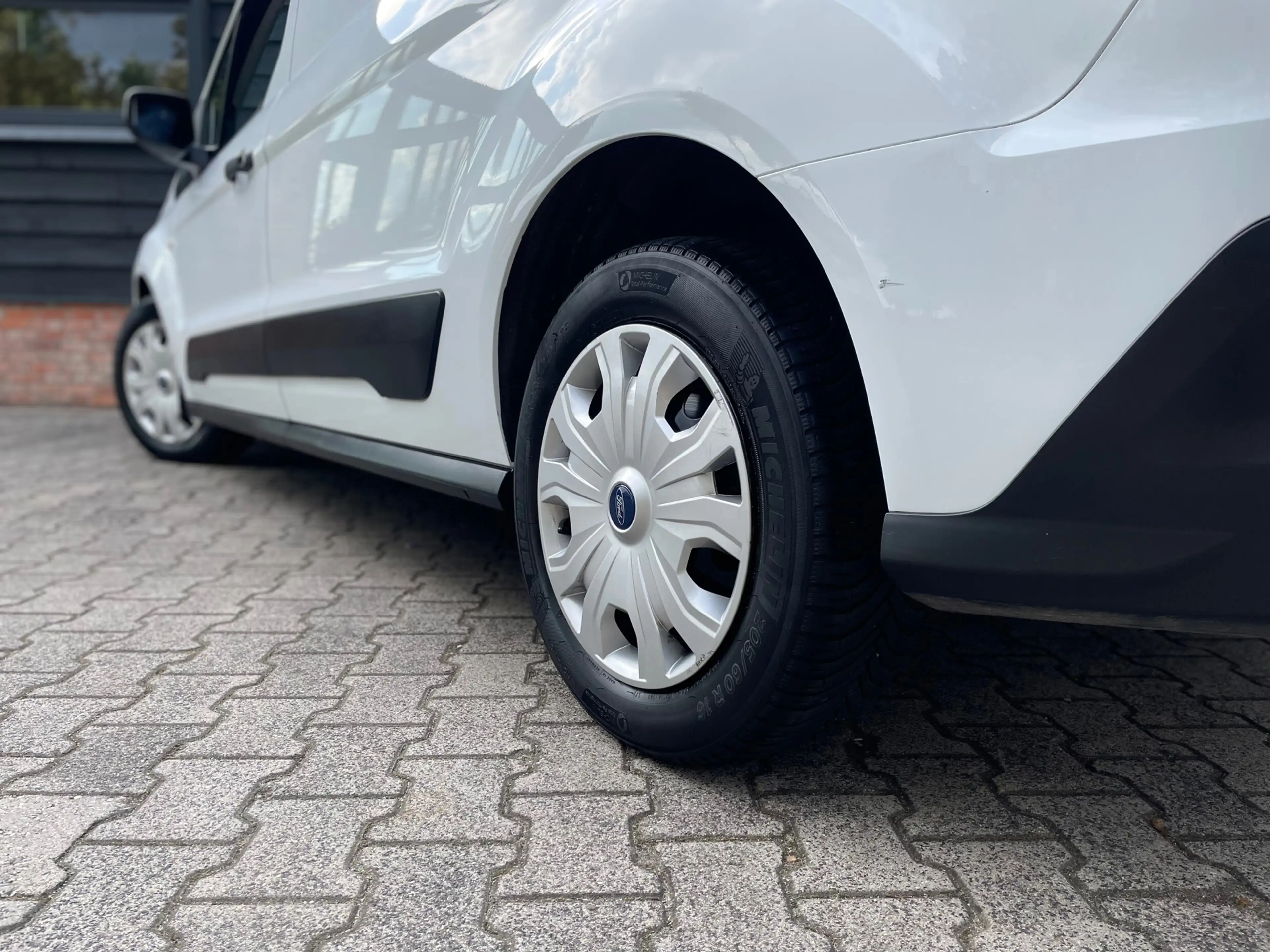 Ford Transit Connect 1.0 Ecoboost L2 - CarPlay - 3 pers - Benzine — photo 9