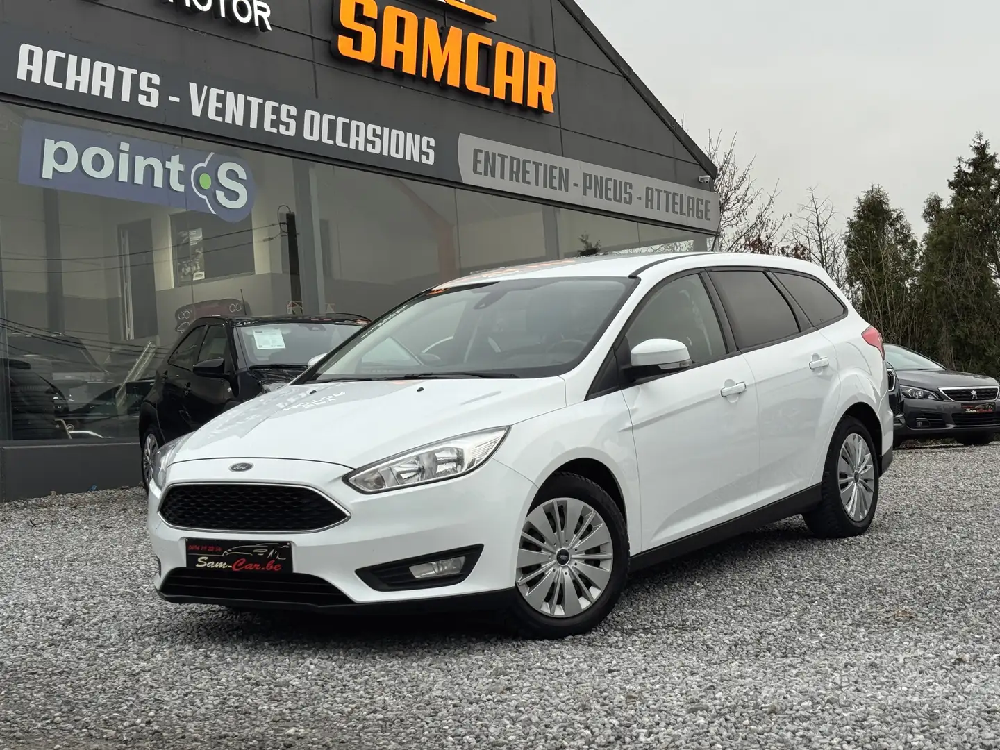 Ford Focus Focus 1.5 TDCi Business Class*12 MOIS DE GARANTIE* Weiß - 1