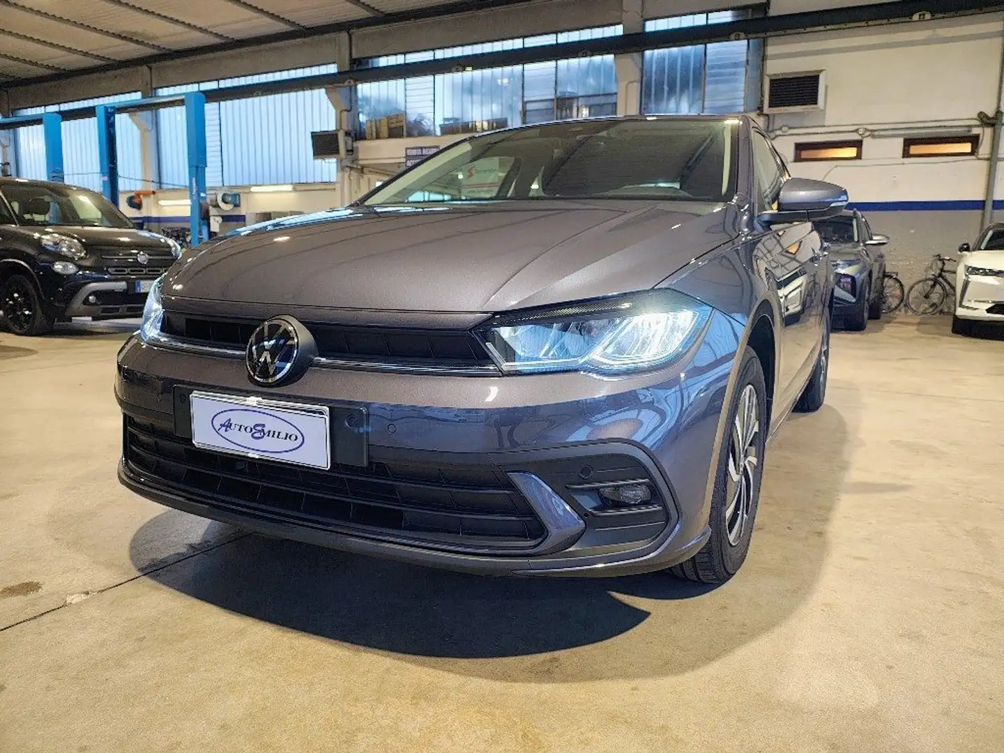 Volkswagen Polo 1.0 Life TECH PACK Grigio - 2