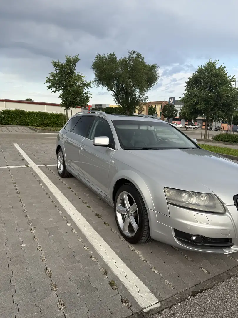 Audi A6 allroad 2.5 V6 tdi quattro tiptronic - 2