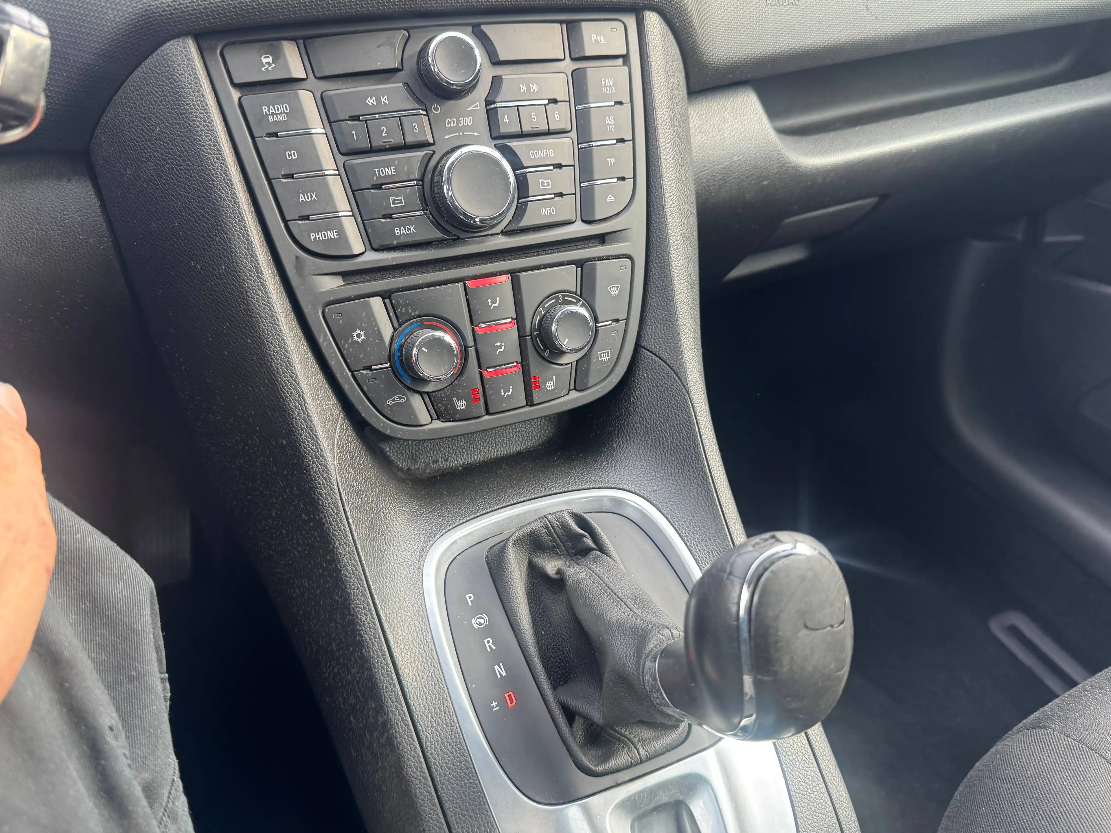 Opel Meriva 1,4 Turbo Automatick TÜV&Inspektion&Reifen NEU — photo 9