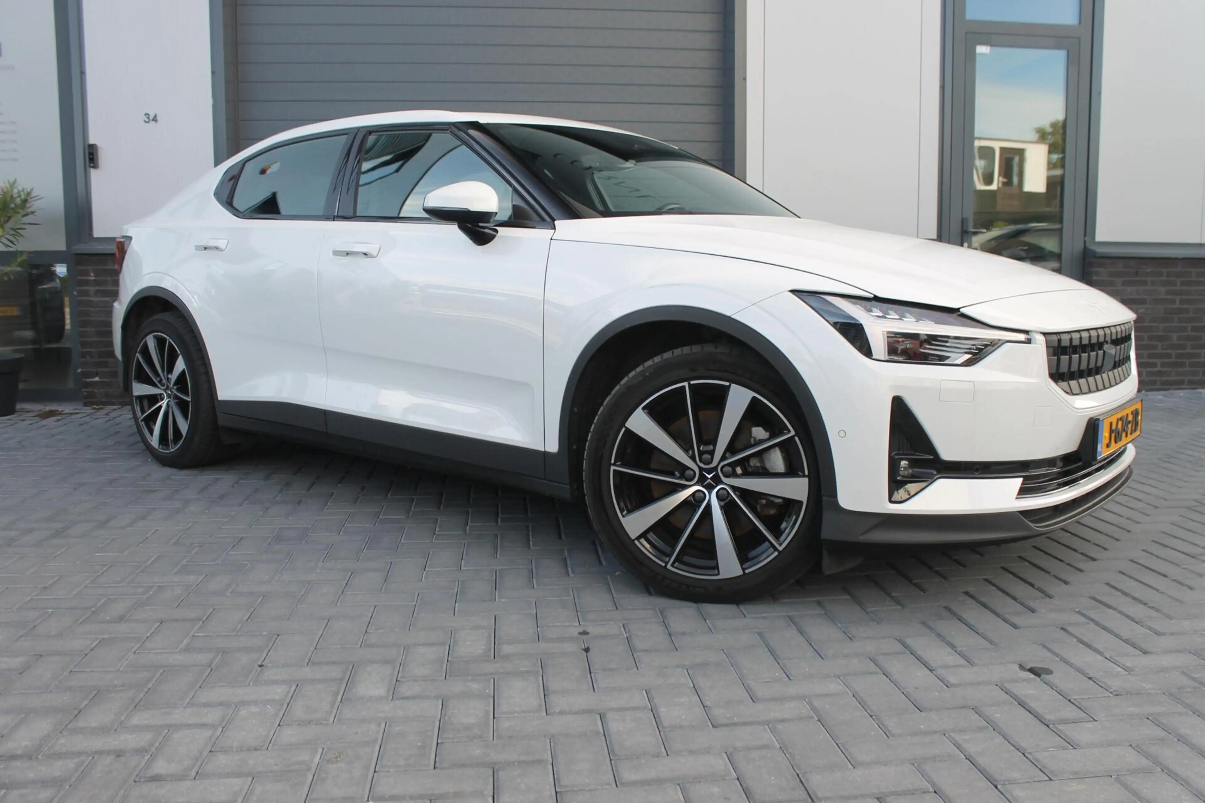 Polestar 2 Long Range Dual Motor Launch Edition 78kWh NAP — photo 5