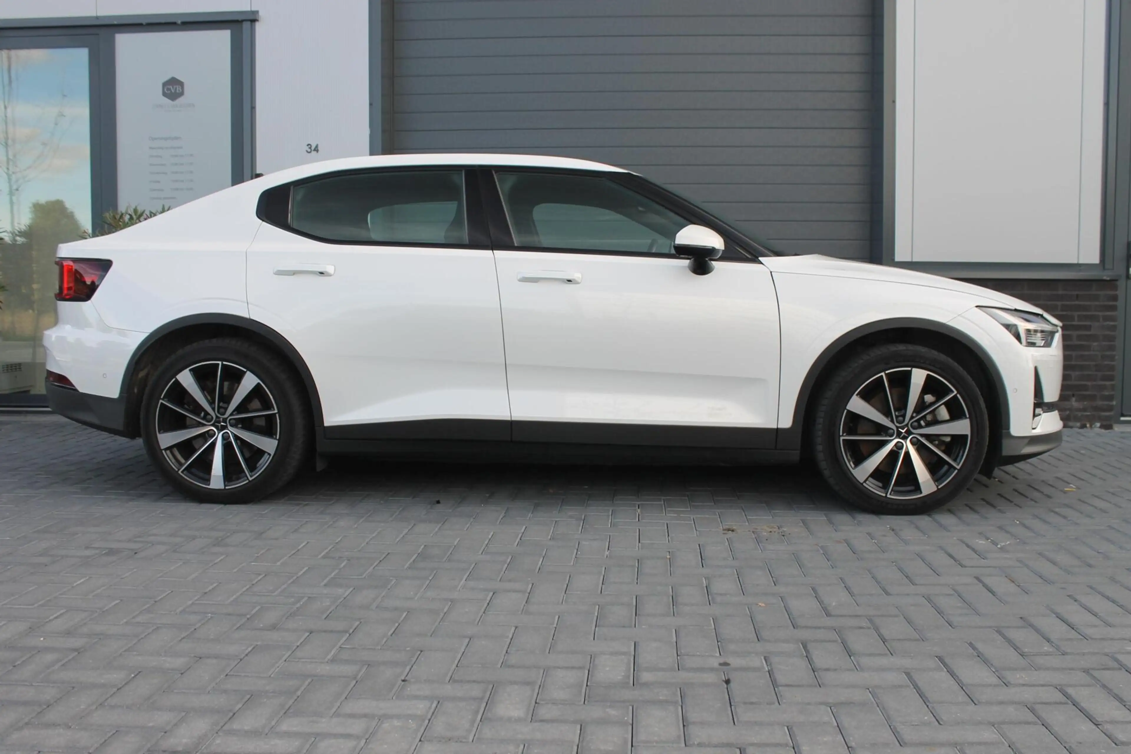 Polestar 2 Long Range Dual Motor Launch Edition 78kWh NAP — photo 6
