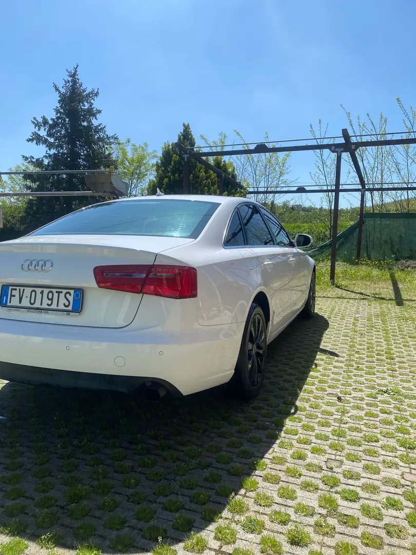 Audi A6 2.0 tfsi Business 180cv Bianco - 2