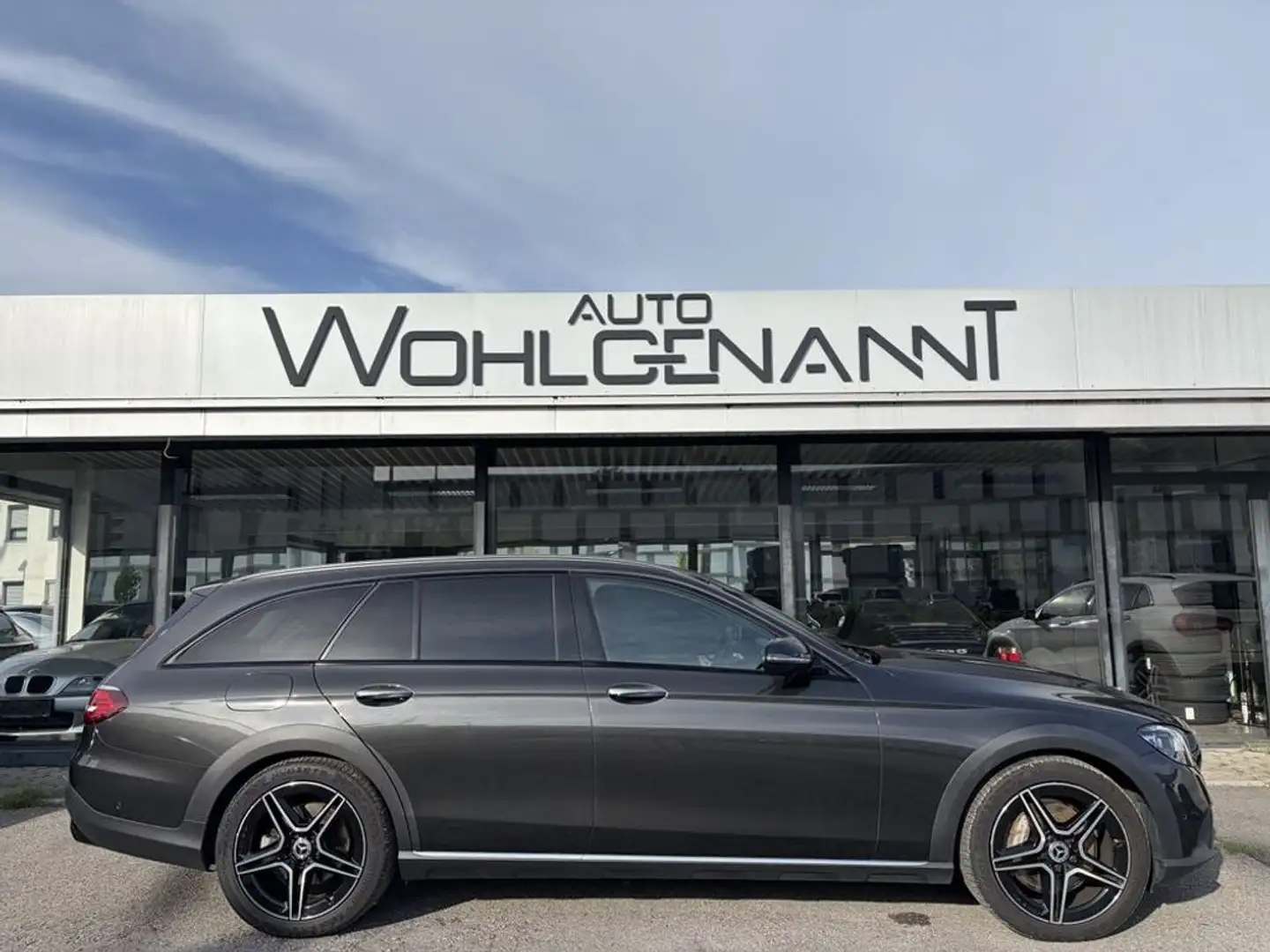 Mercedes-Benz E 400 d 4Matic All-Terrain (213.227) Grau - 2