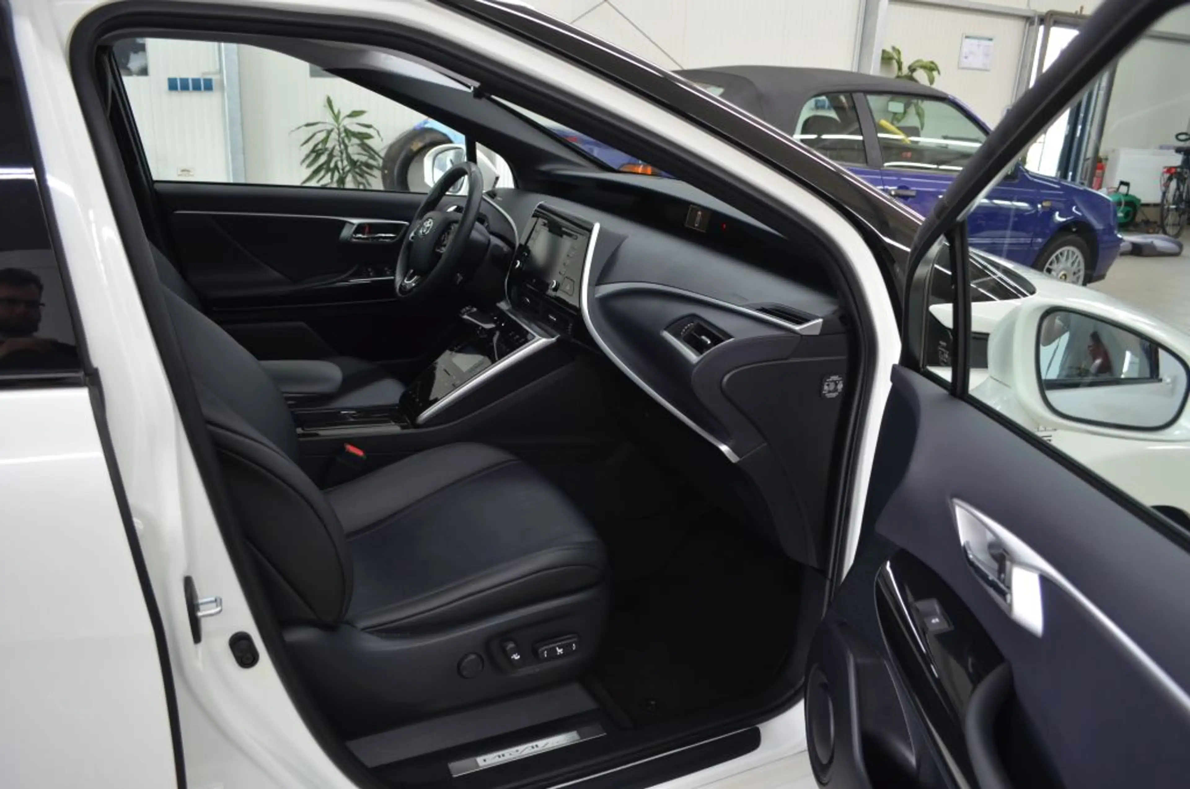 Toyota Mirai I Brennstoffzelle*Wasserstoff*FuelCell* — photo 6