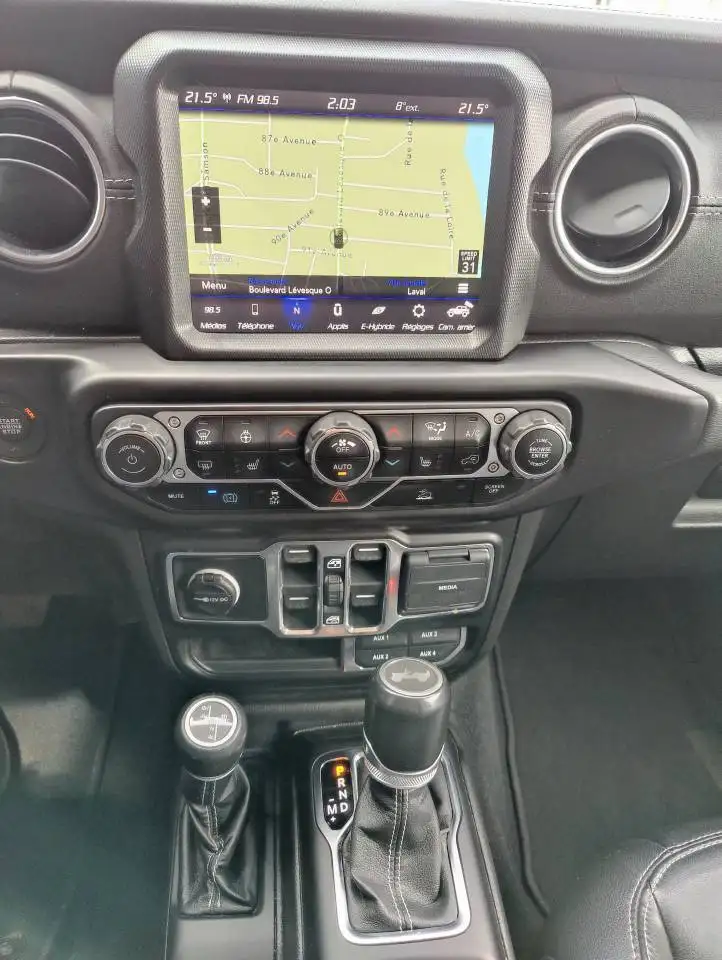 Jeep Wrangler снимка Jeep Wrangler