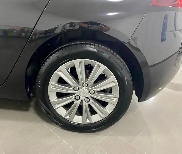Peugeot 308 2022, foto 11
