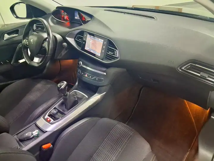 Peugeot 308 2022, foto 4