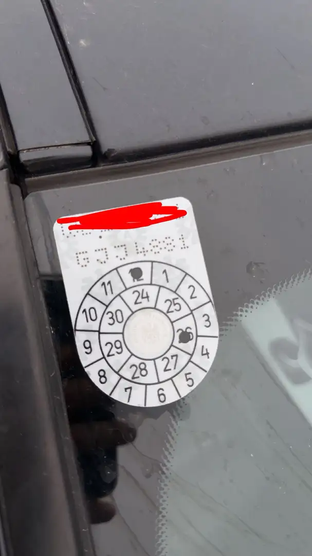 BMW 330 330d F30 Pickerl Neu Bei Bmw Ohne Mängel - 2