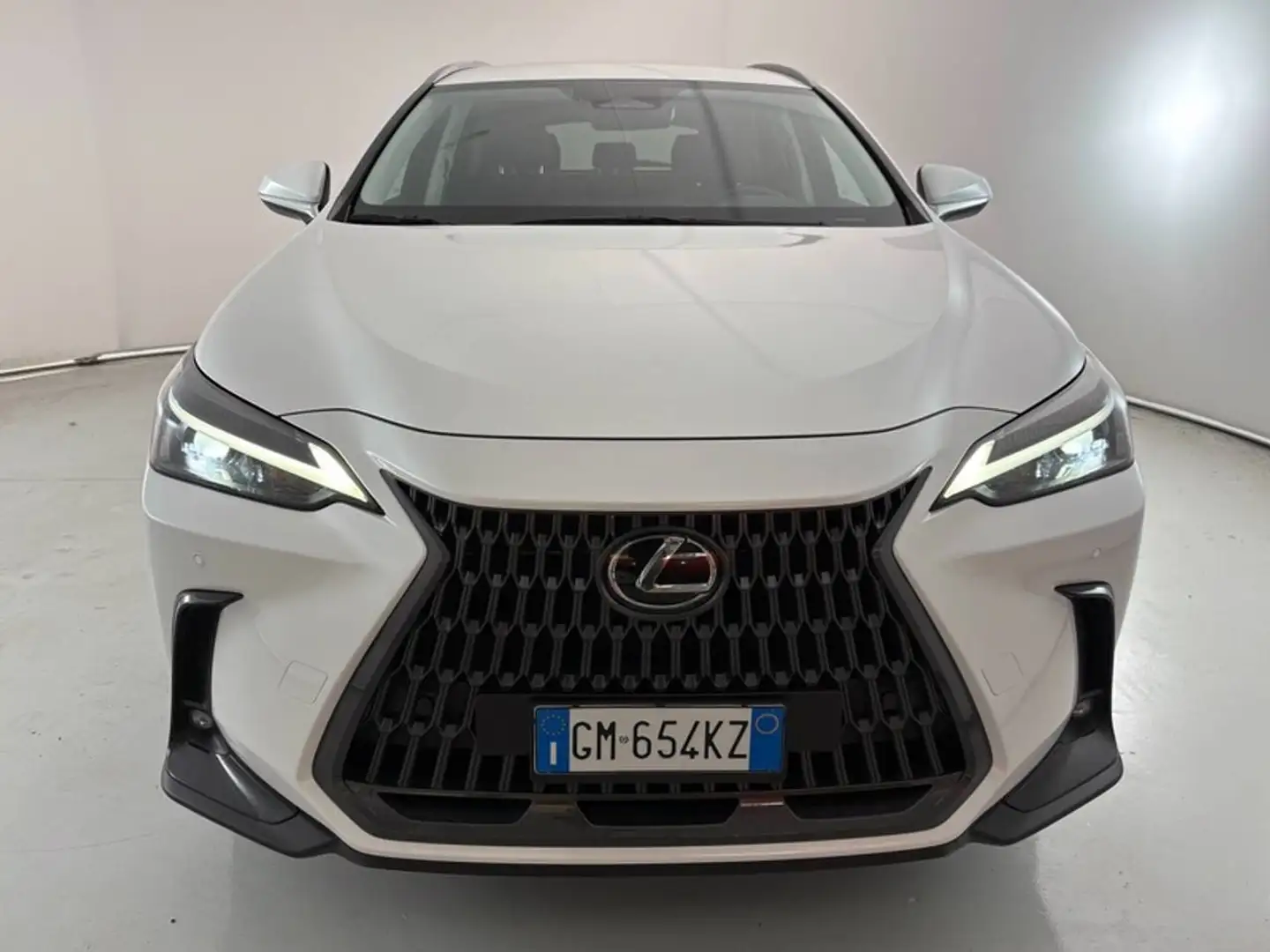 Lexus NX 200t NX II 2022 350h 2.5 Premium 4wd 244cv!PREZZO REALE Weiß - 2