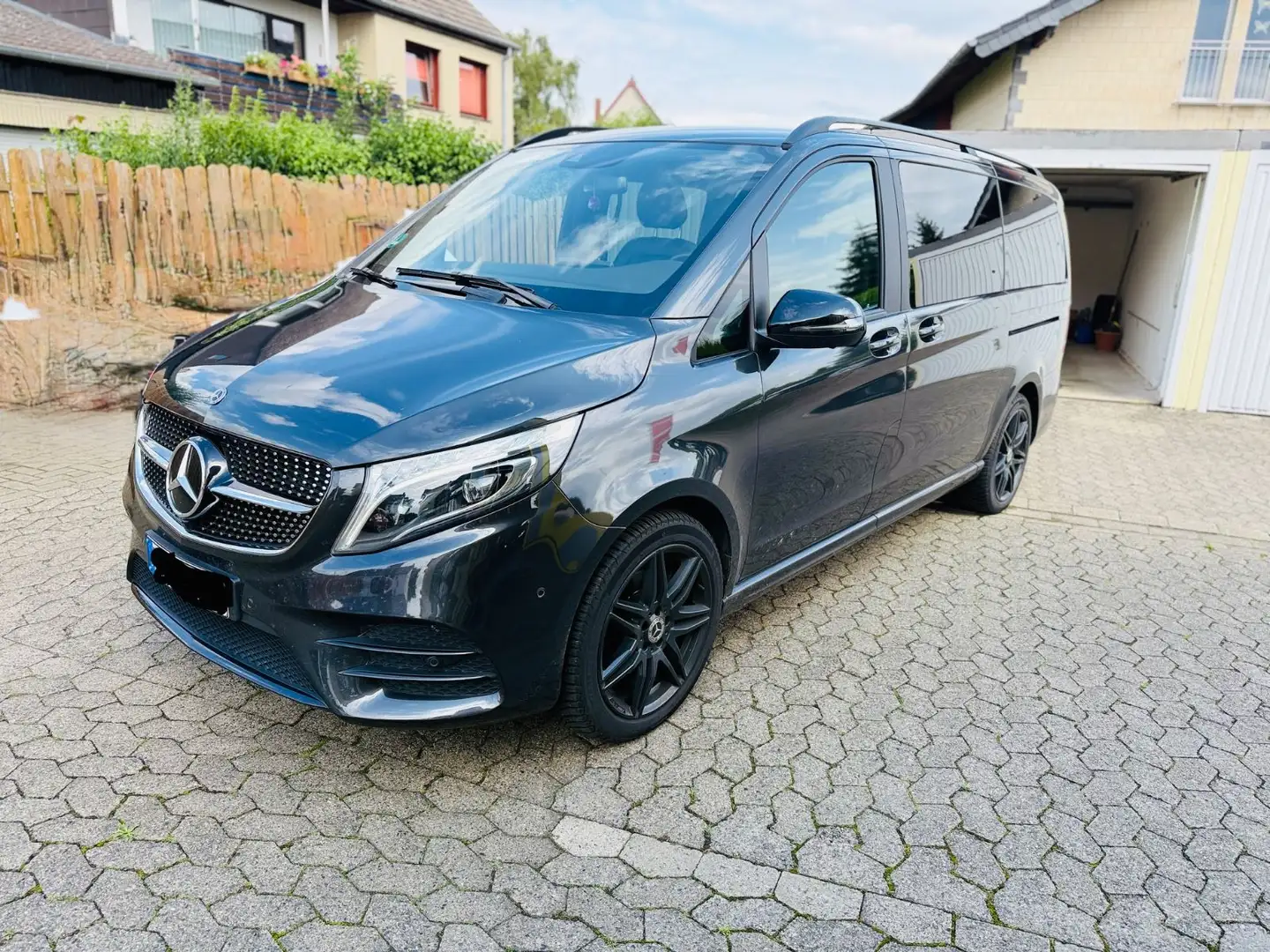 Mercedes-Benz V 250 EXCLUSIVE EDITION 4MATIC Lang AMG-Line Gris - 2
