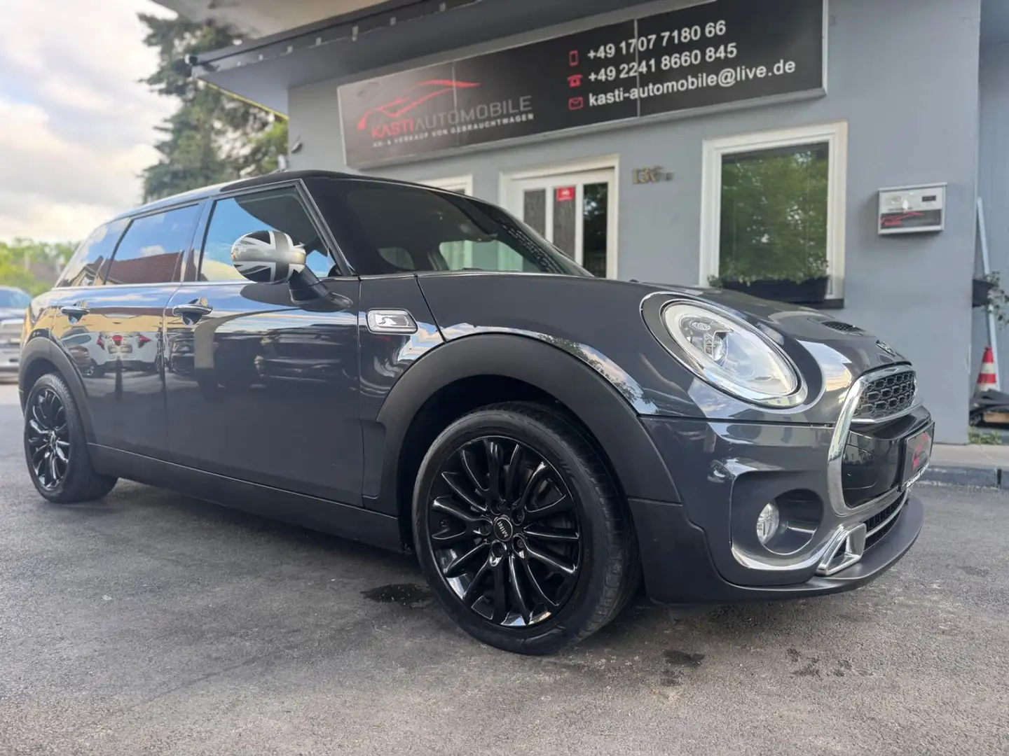 MINI Cooper SD Clubman Cooper SD Grau - 1