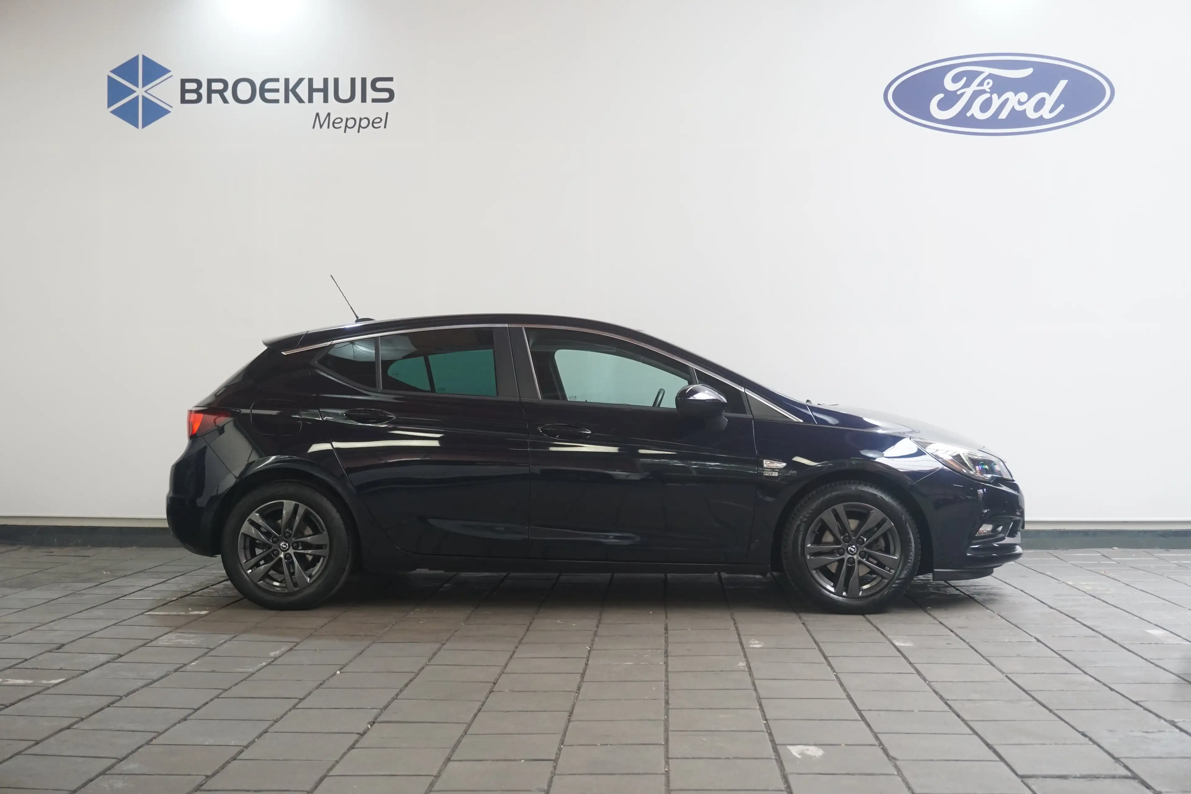 Opel Astra 1.4 Turbo 120 Jaar Edition | Volledige Historie | — photo 5