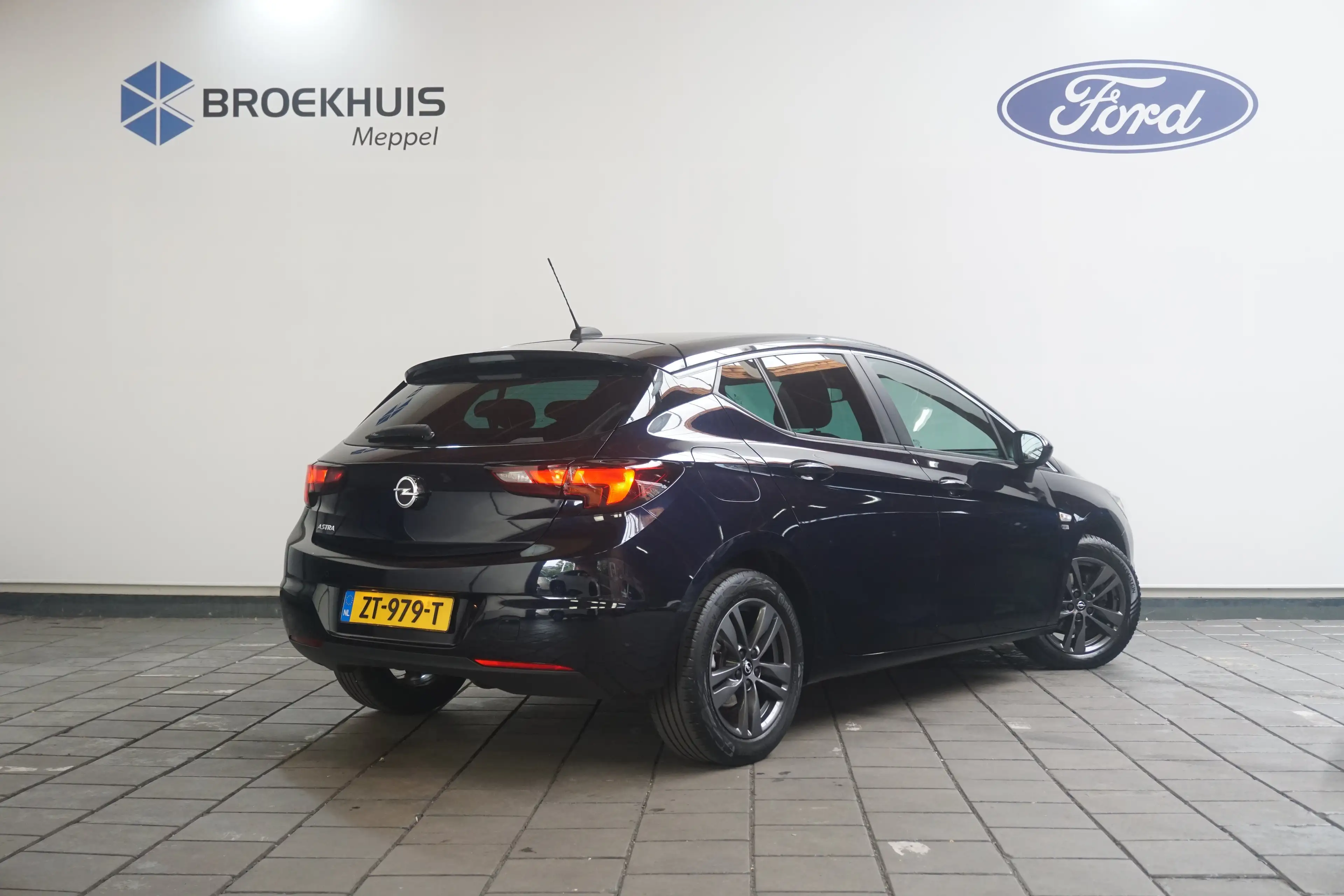 Opel Astra 1.4 Turbo 120 Jaar Edition | Volledige Historie | — photo 7