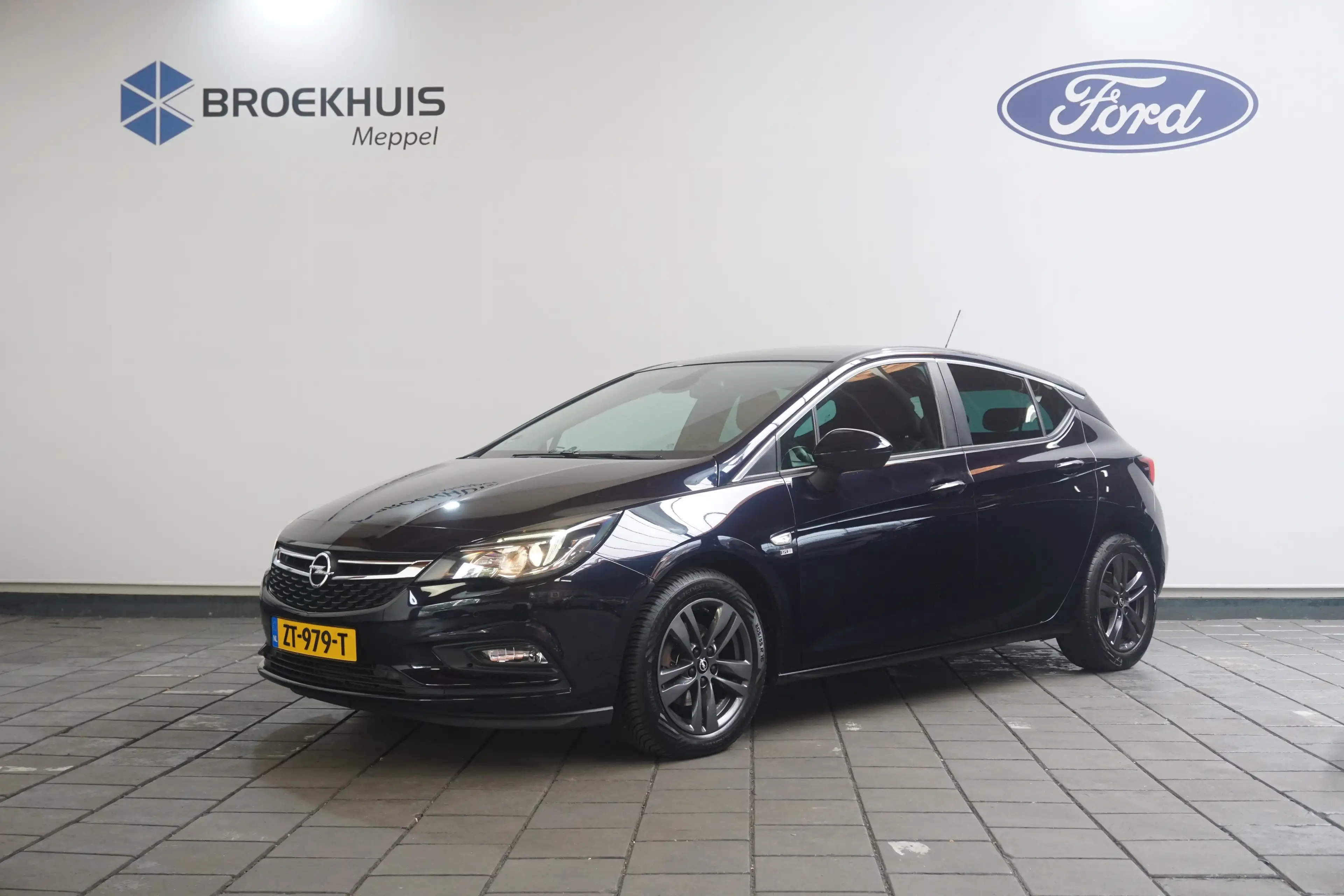 Opel Astra 1.4 Turbo 120 Jaar Edition | Volledige Historie | — photo 2
