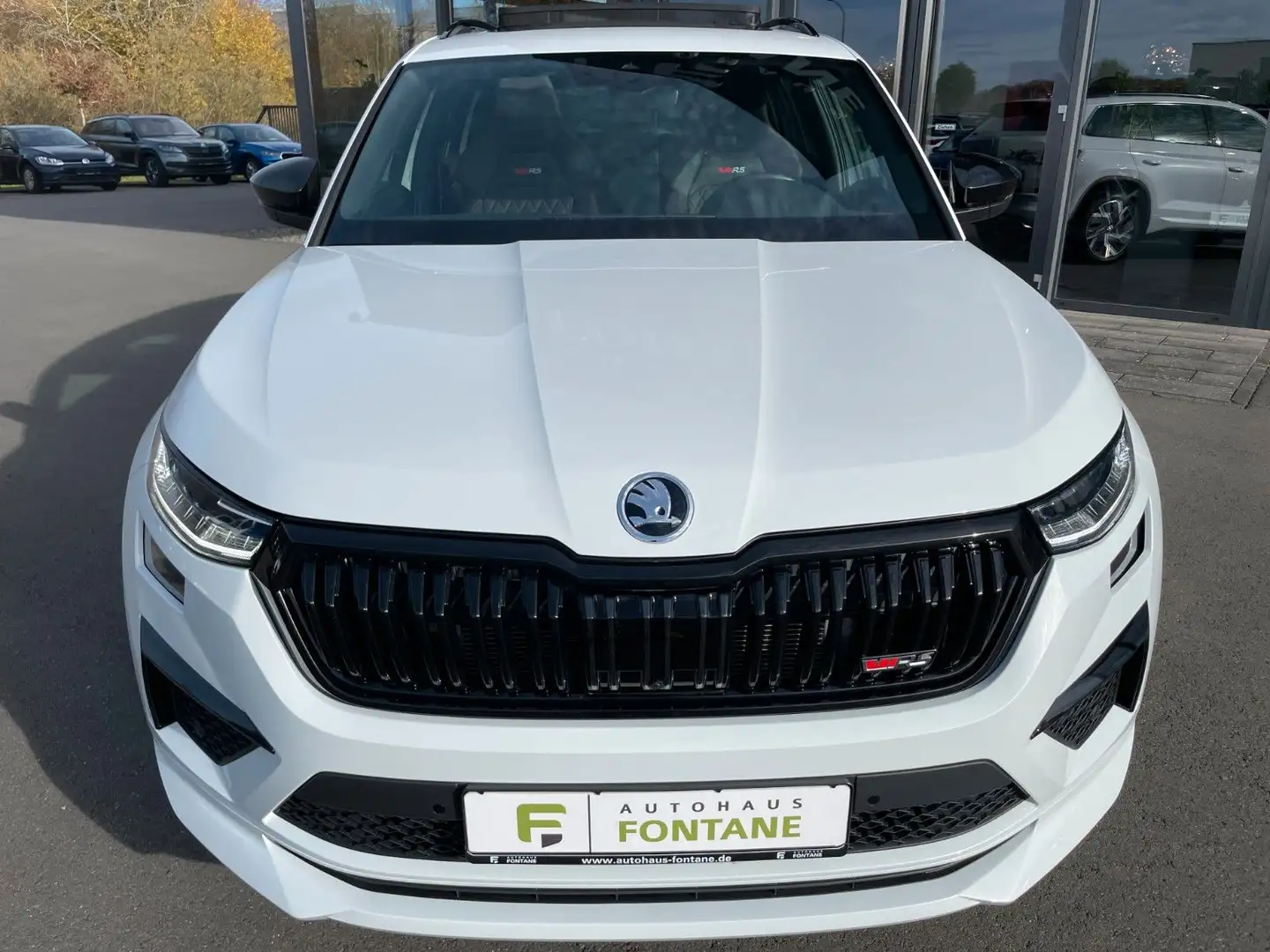 Skoda Kodiaq 2,0TSi RS 4x4 7-Sitze Pano 360° Leder DCC Weiß - 2