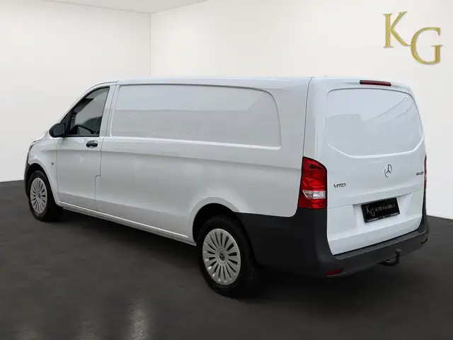 Mercedes-Benz Vito view 6