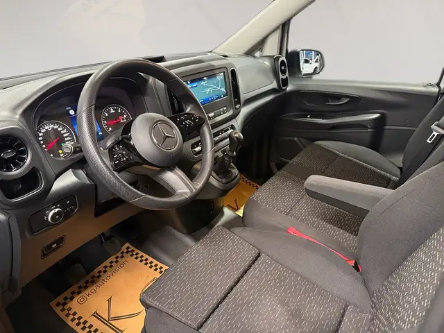 Mercedes-Benz Vito view 14