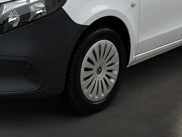Mercedes-Benz Vito view 13