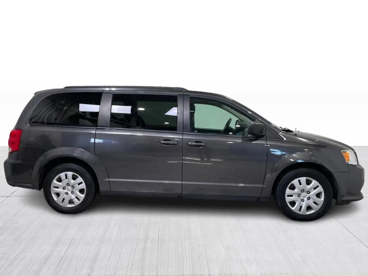 Dodge Grand Caravan снимка Dodge Grand Caravan