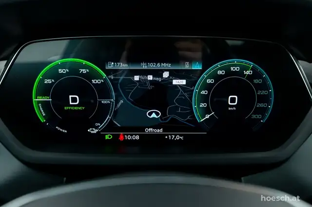 Audi e-tron GT quattro 20" LUFT PANO WÄRME B&O ALLRADLENKUNG Ansicht 11