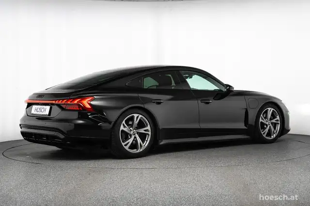 Audi e-tron GT quattro 20" LUFT PANO WÄRME B&O ALLRADLENKUNG Ansicht 40