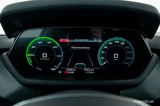 Audi e-tron GT quattro 20" LUFT PANO WÄRME B&O ALLRADLENKUNG Ansicht 10