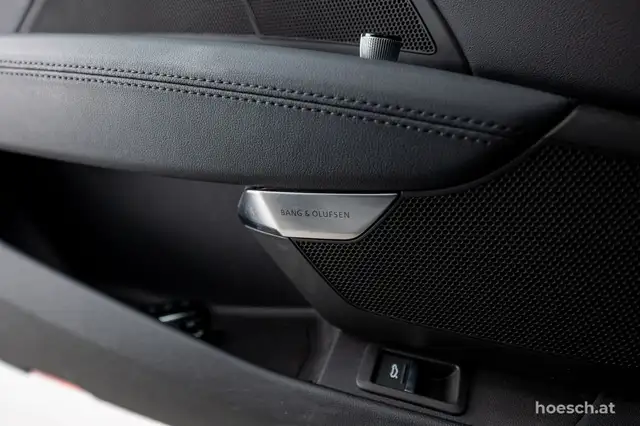 Audi e-tron GT quattro 20" LUFT PANO WÄRME B&O ALLRADLENKUNG Ansicht 33