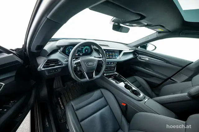 Audi e-tron GT quattro 20" LUFT PANO WÄRME B&O ALLRADLENKUNG Ansicht 19