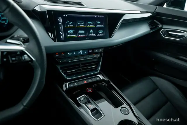 Audi e-tron GT quattro 20" LUFT PANO WÄRME B&O ALLRADLENKUNG Ansicht 25