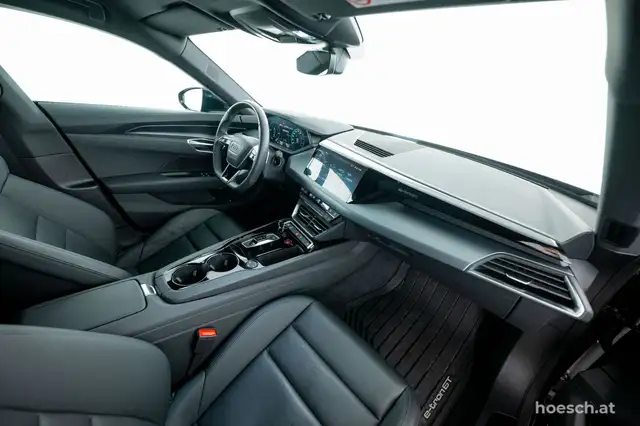 Audi e-tron GT quattro 20" LUFT PANO WÄRME B&O ALLRADLENKUNG Ansicht 22