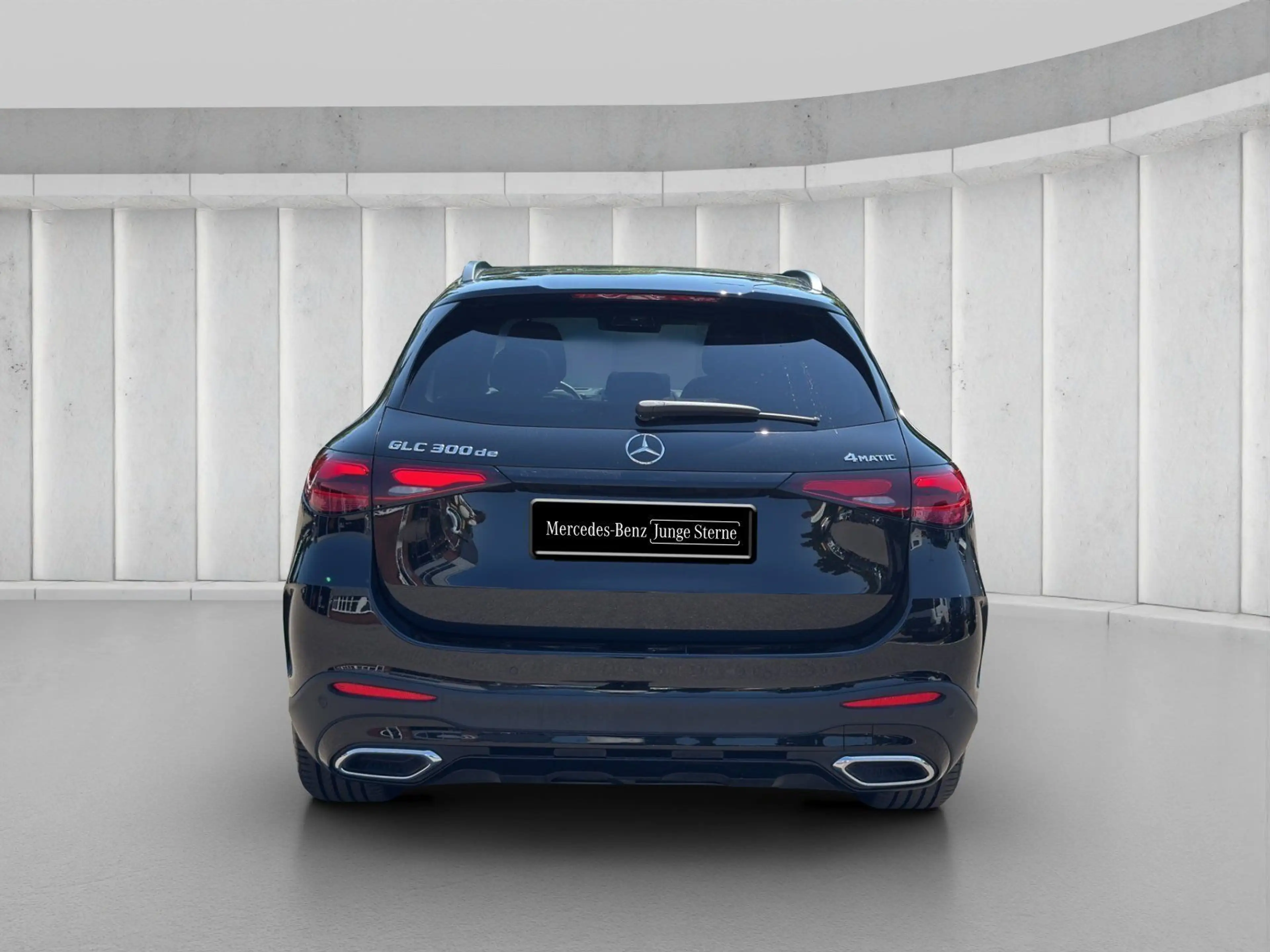 Mercedes-Benz GLC 300 de AMG Prem+ 4M Night Pano Burm HUD AHK — photo 4