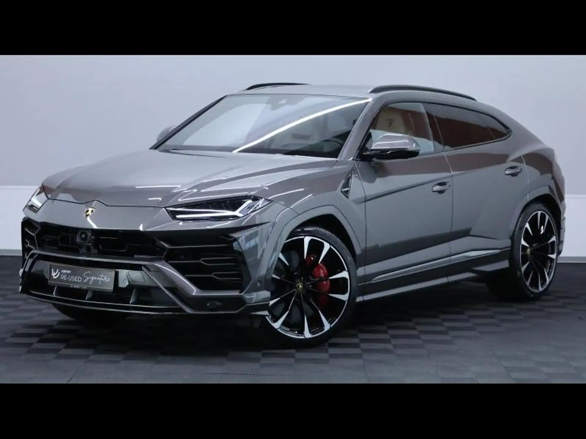 Lamborghini Urus 2022 건메탈 사진 1