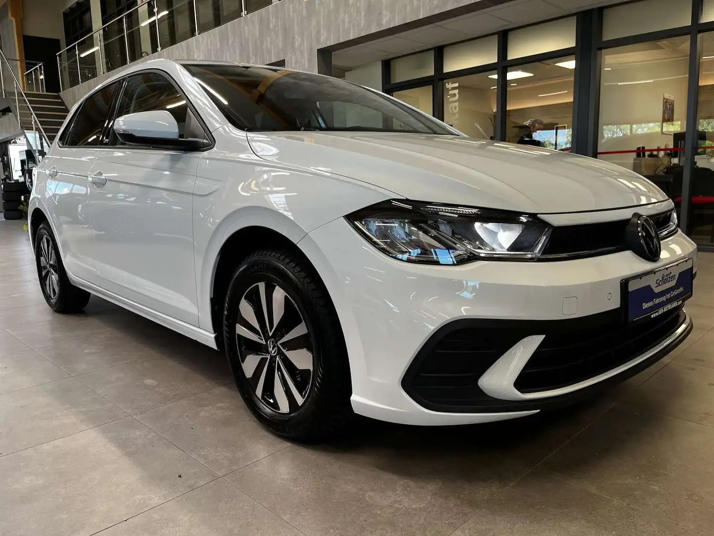 Volkswagen Polo Move 1.0 TSI DSG App LED Shzg ACC Climatro Blanc - 2