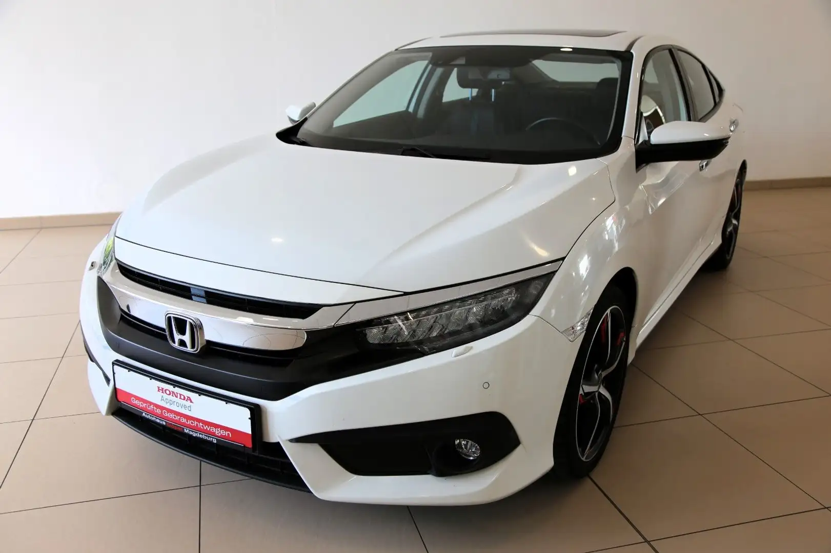 Honda Civic Lim. 4-trg. 1.5 Executive White - 1