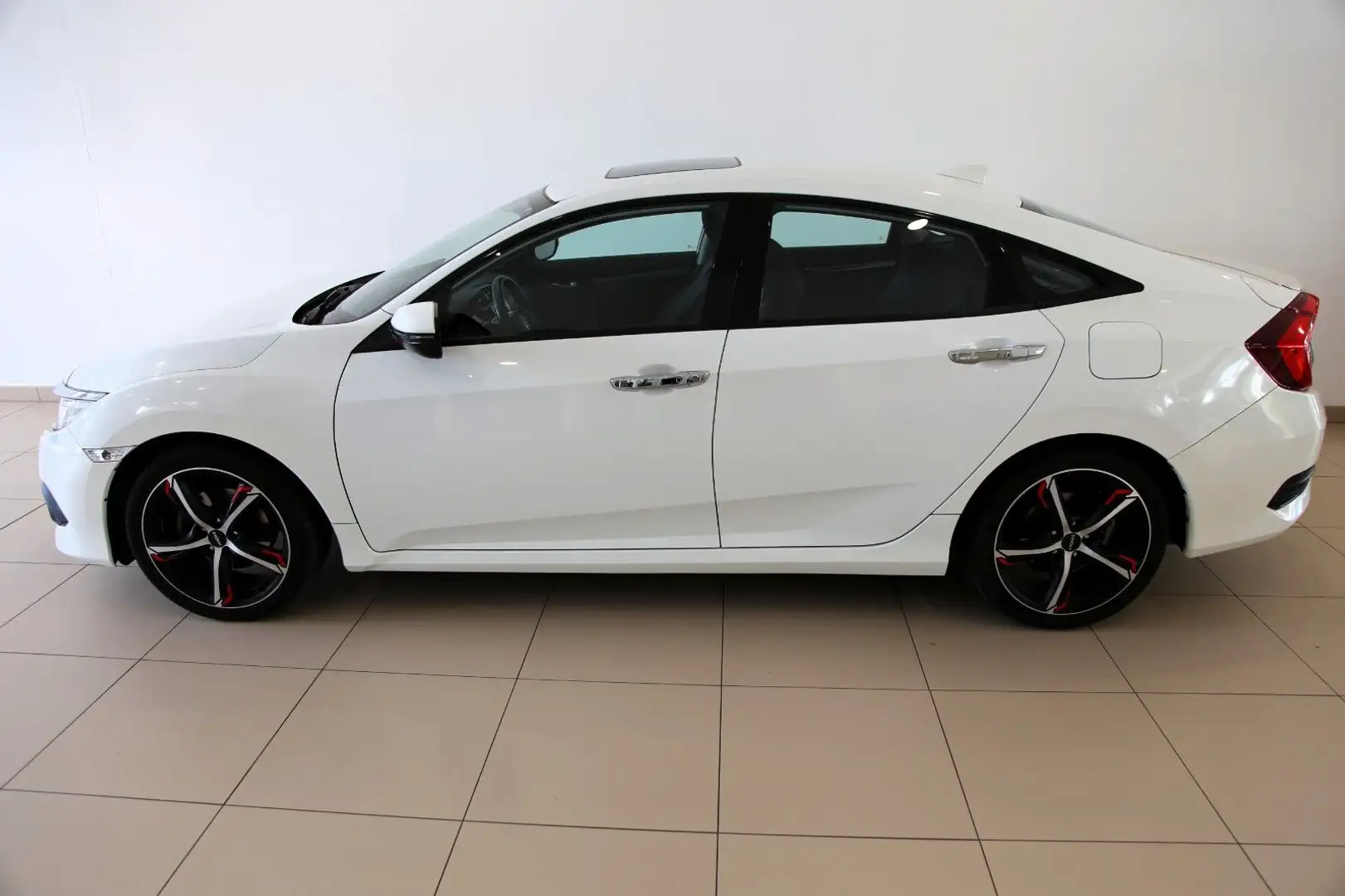 Honda Civic Lim. 4-trg. 1.5 Executive White - 2