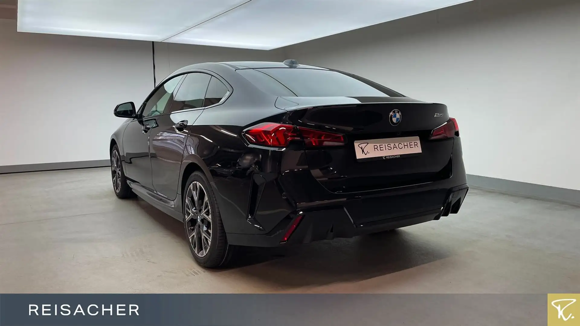 BMW 223 xDrive Gran Coupé Sportpaket Keyless Go Zwart - 2