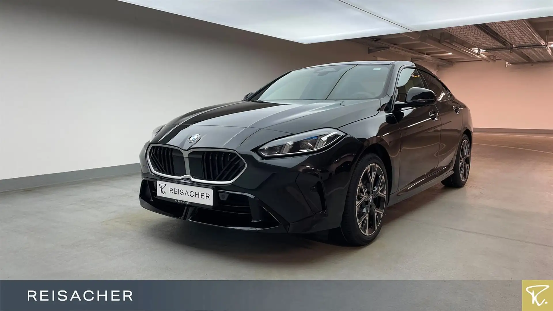 BMW 223 xDrive Gran Coupé Sportpaket Keyless Go Zwart - 1