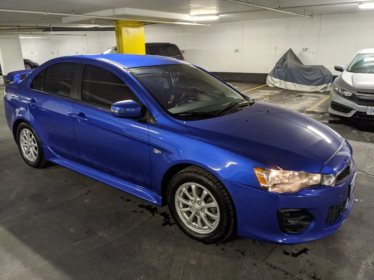 Mitsubishi Lancer снимка Mitsubishi Lancer