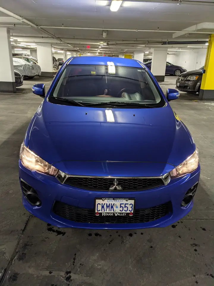 Mitsubishi Lancer снимка Mitsubishi Lancer