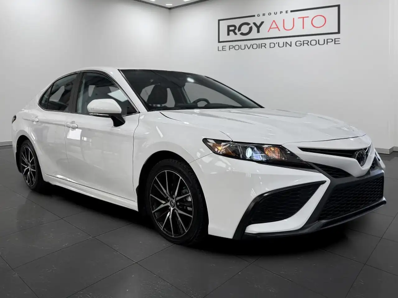 Toyota Camry снимка Toyota Camry