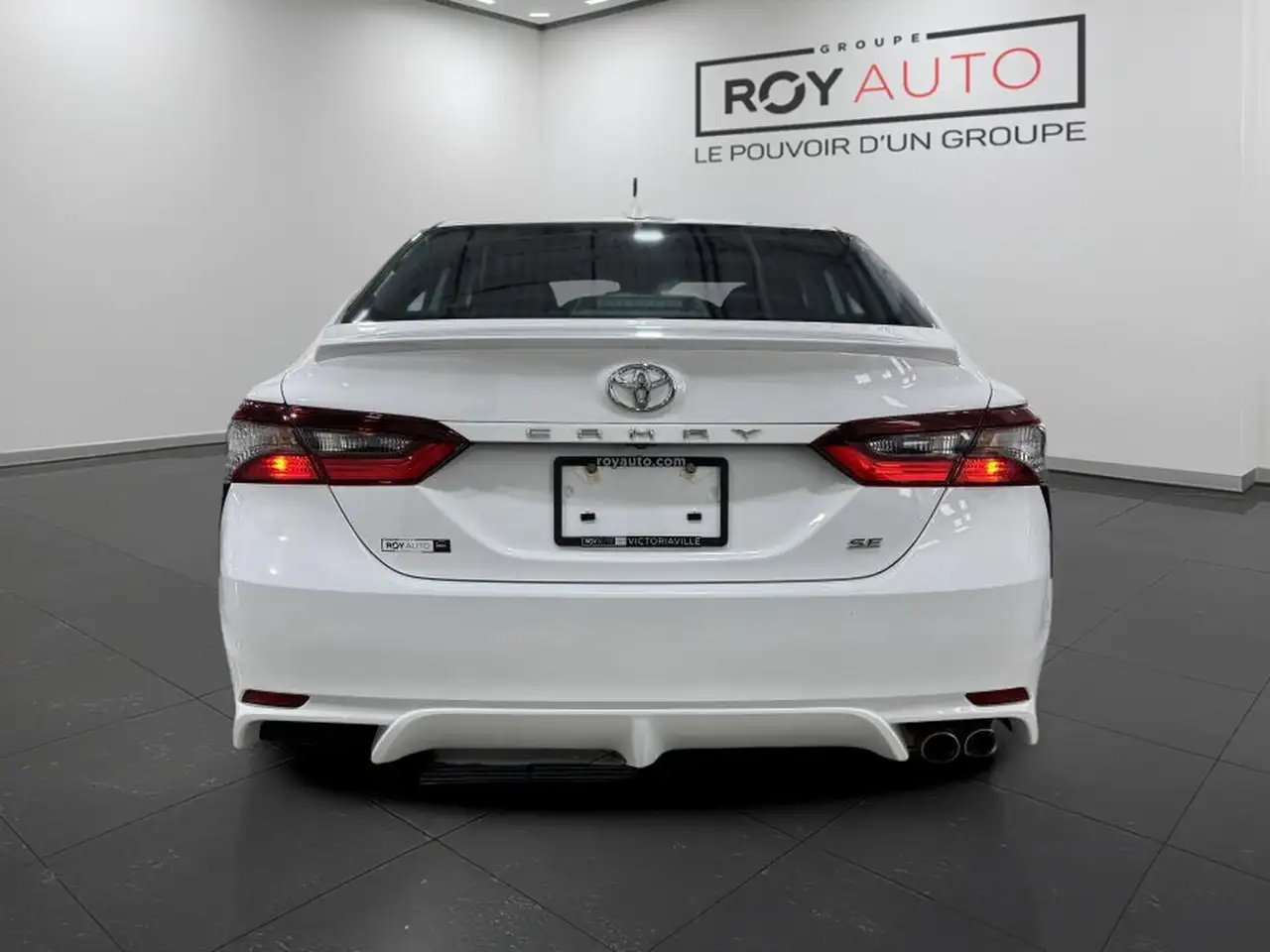 Toyota Camry снимка Toyota Camry