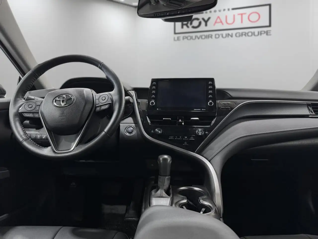 Toyota Camry снимка Toyota Camry