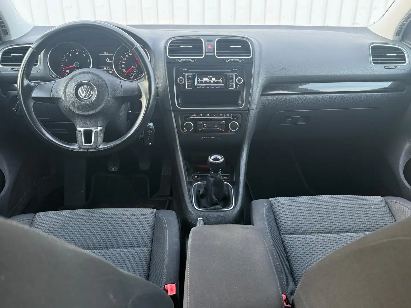 Volkswagen Golf 1.2 TSI Comfortline BlueMotion 2e Eigenaar,Trekhaa Gris - 2